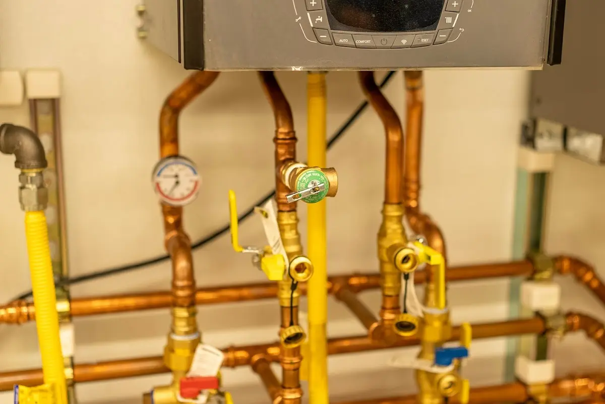 Licensed technician providing Emergency Plumbing for a homeowner in Elverta